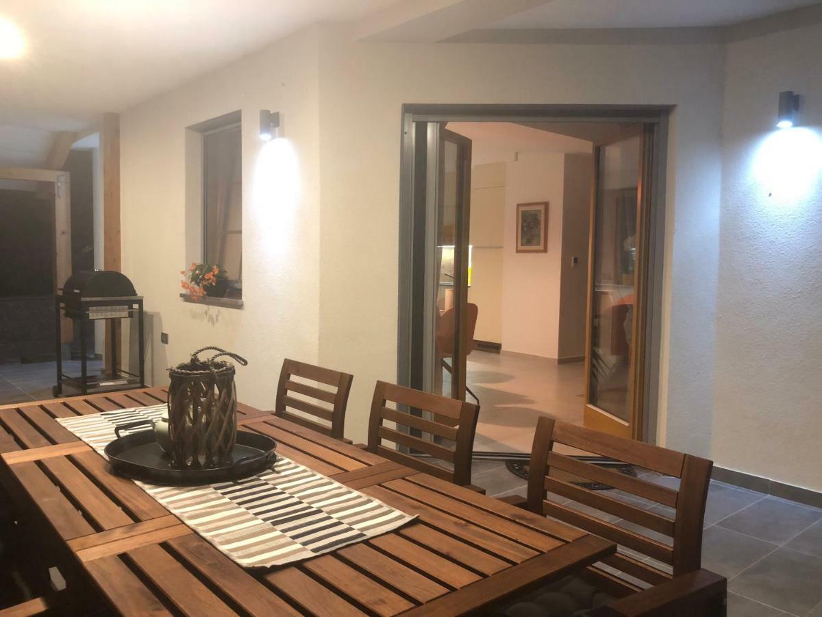 Apartmani Izvor - Тухелске Топлице Екстериор снимка