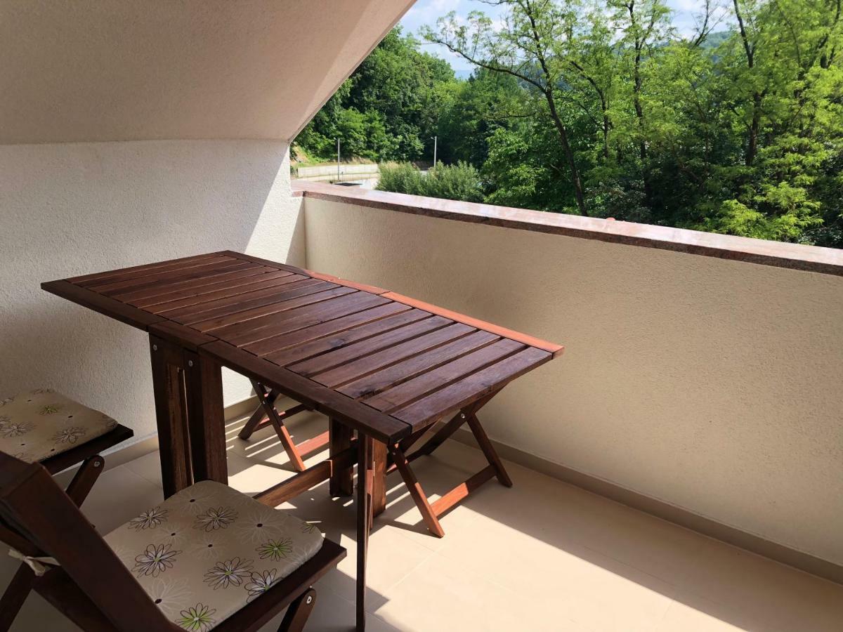 Apartmani Izvor - Тухелске Топлице Екстериор снимка